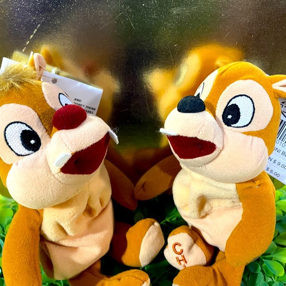 DISNEY EXCLUSIVE NWT VTG 90s CHIP & DALE COLLECTIBLE RETIRED BEAN BAG PLUSH PAIR - Picture 8 of 13